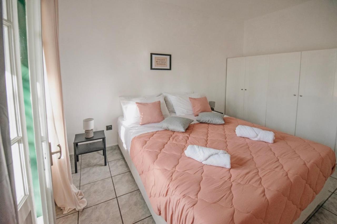 Ionian Luxury Apartments Perama  Buitenkant foto