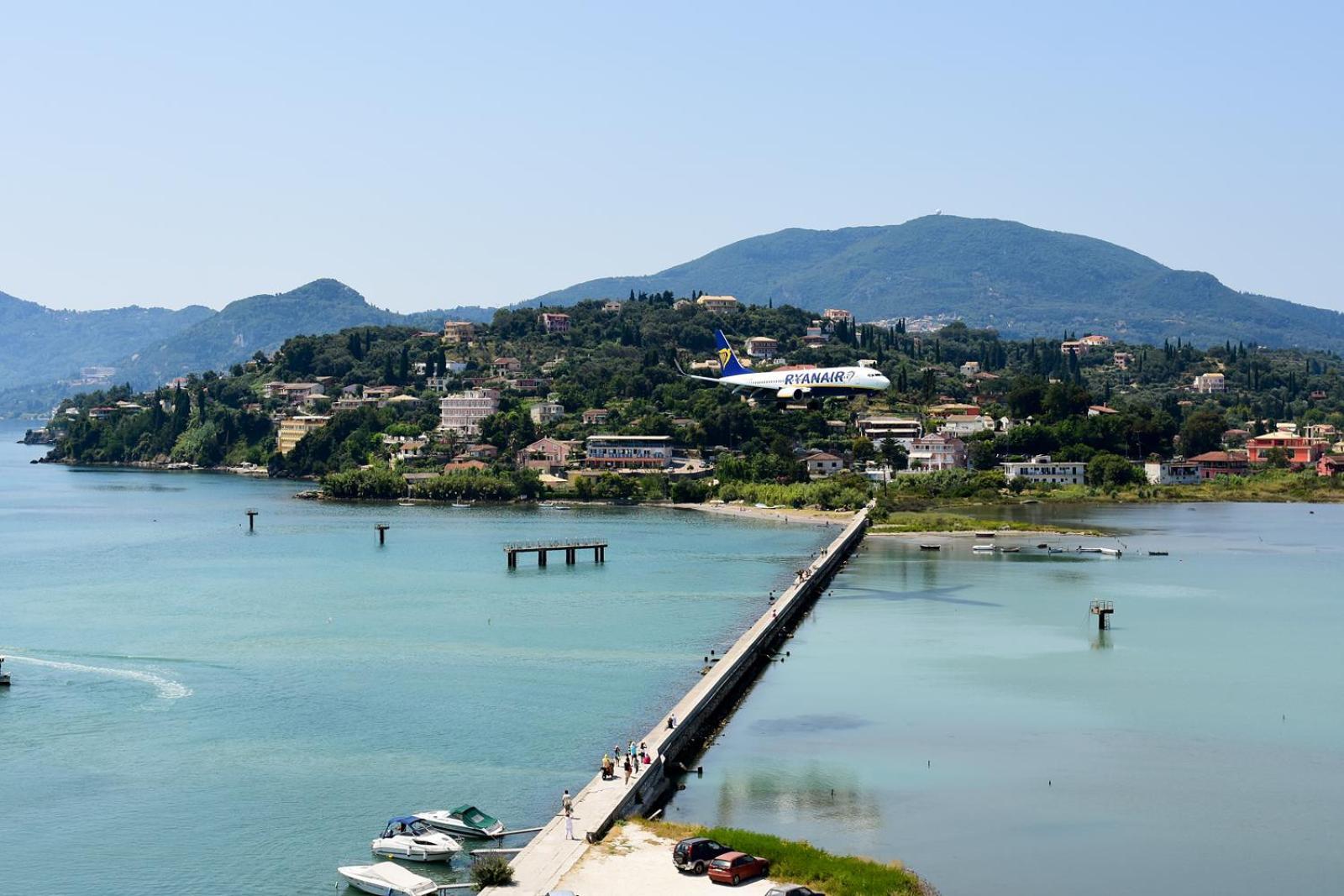 Ionian Luxury Apartments Perama  Buitenkant foto